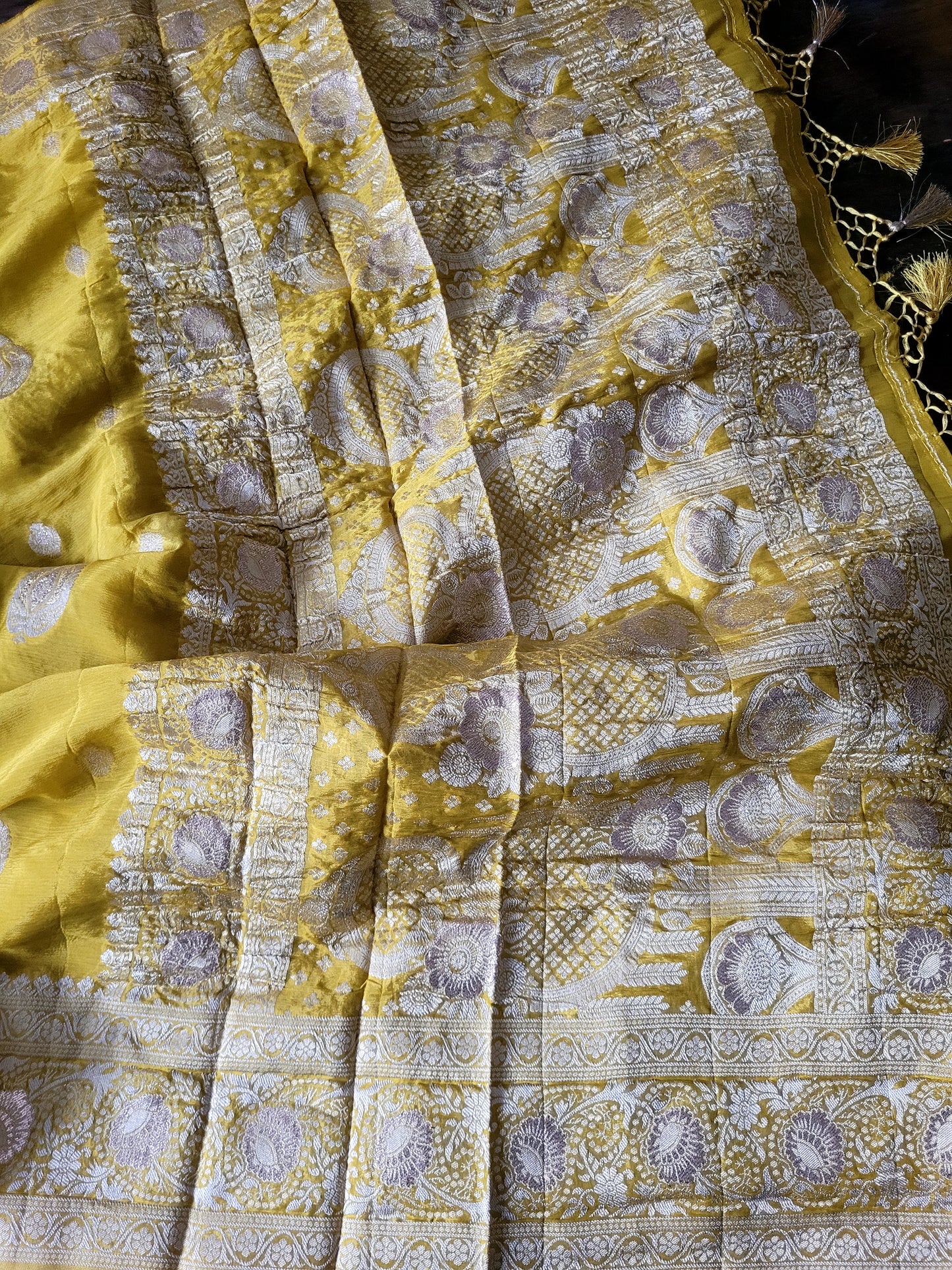 Satin Crepe Banarasi Saree With Blouse