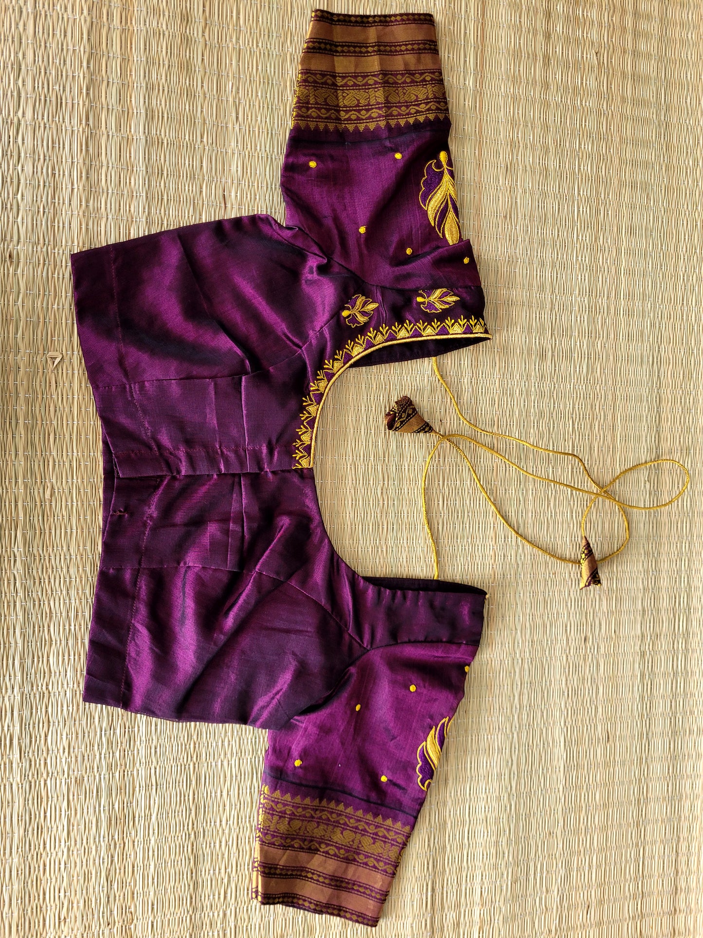 Pure Kanjivaram Sico Saree With Stitched Blouse