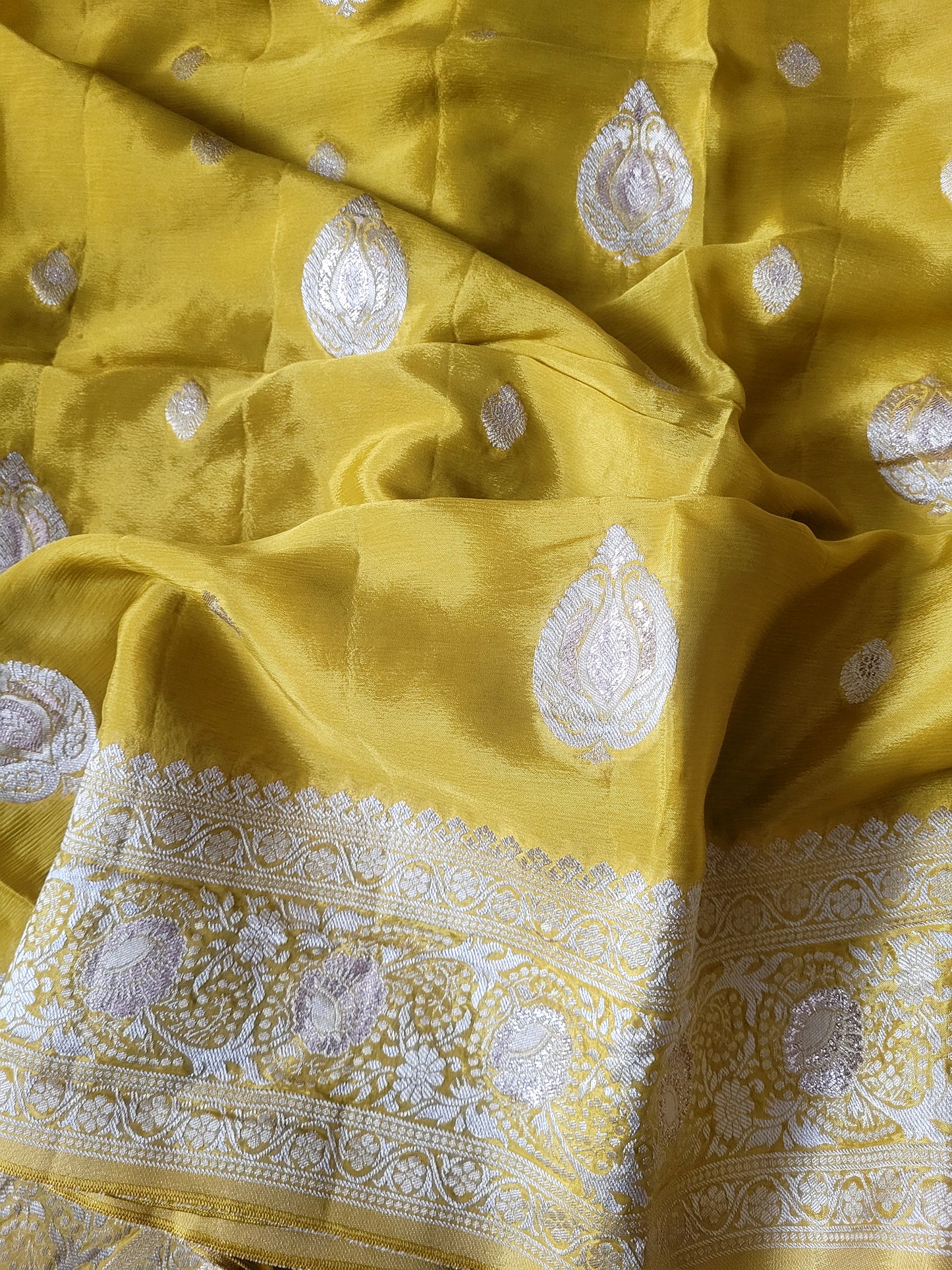 Satin Crepe Banarasi Saree With Blouse