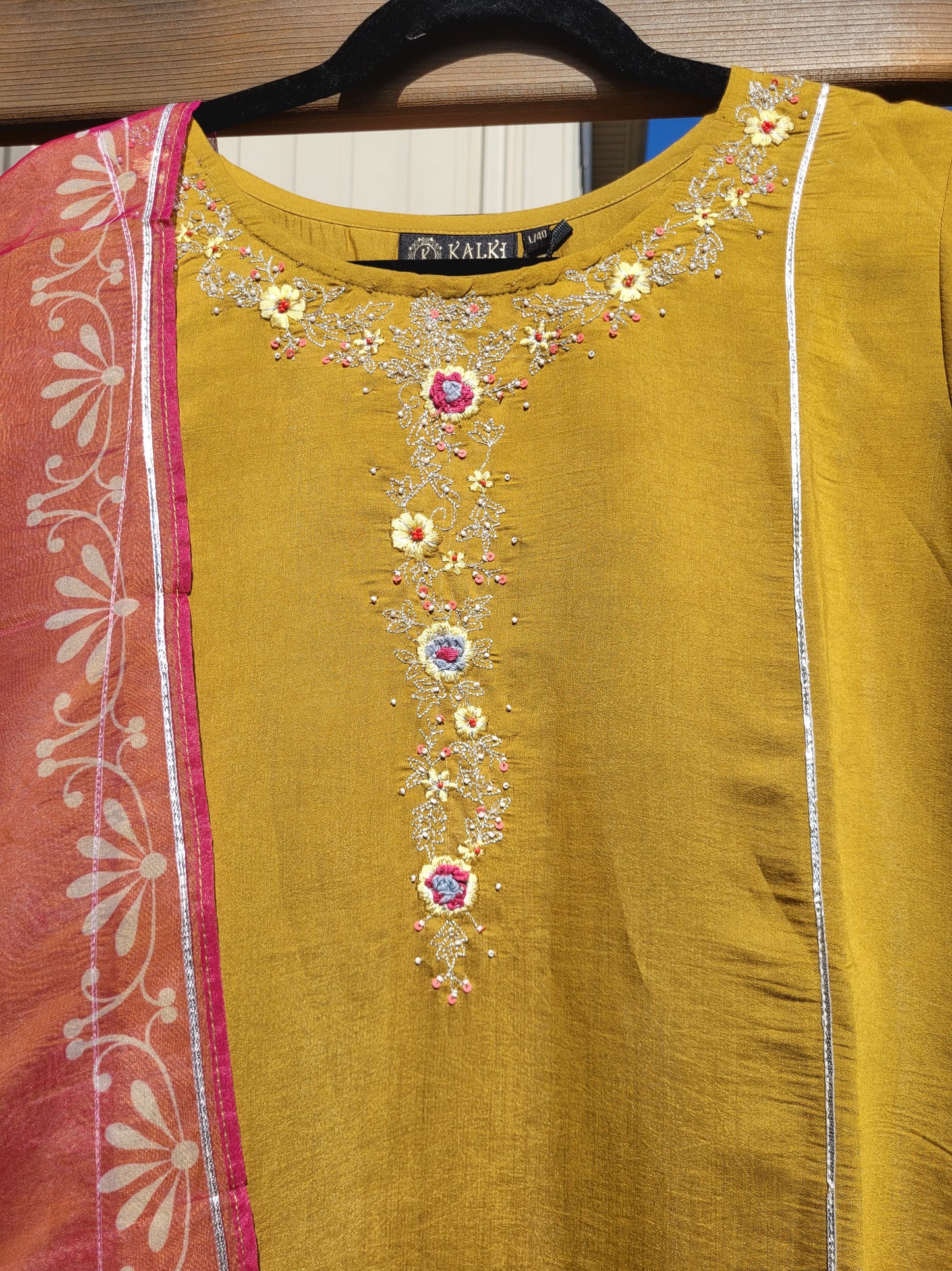 Muslin Salwar With Organza Dupatta