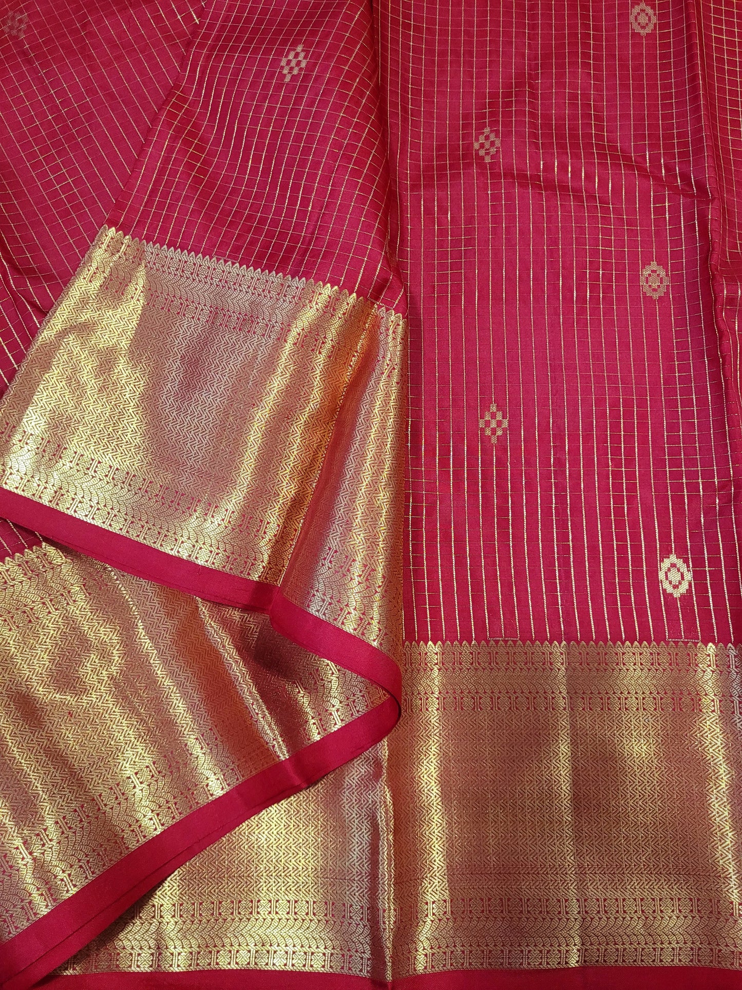 Pure Kanchipuram Handloom Silk Saree With Zari Checks