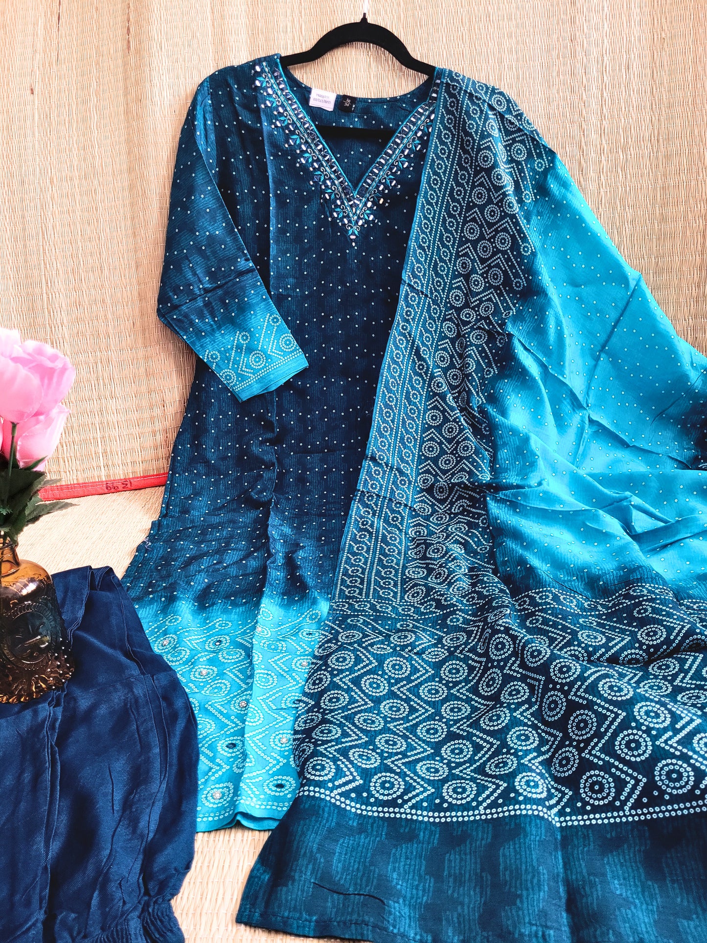 Crepe Bandhani Printed Salwar With Dupatta