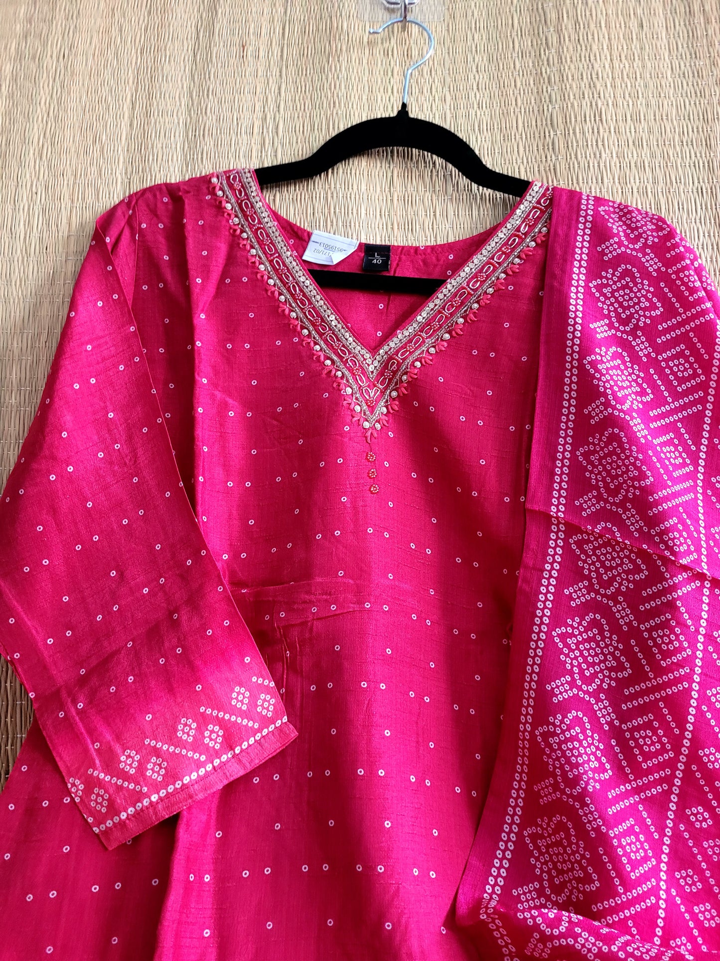 Crepe Bandhani Printed Salwar With Dupatta