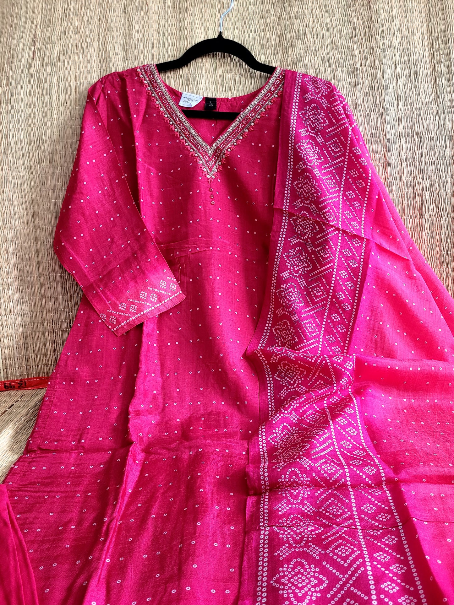 Crepe Bandhani Printed Salwar With Dupatta