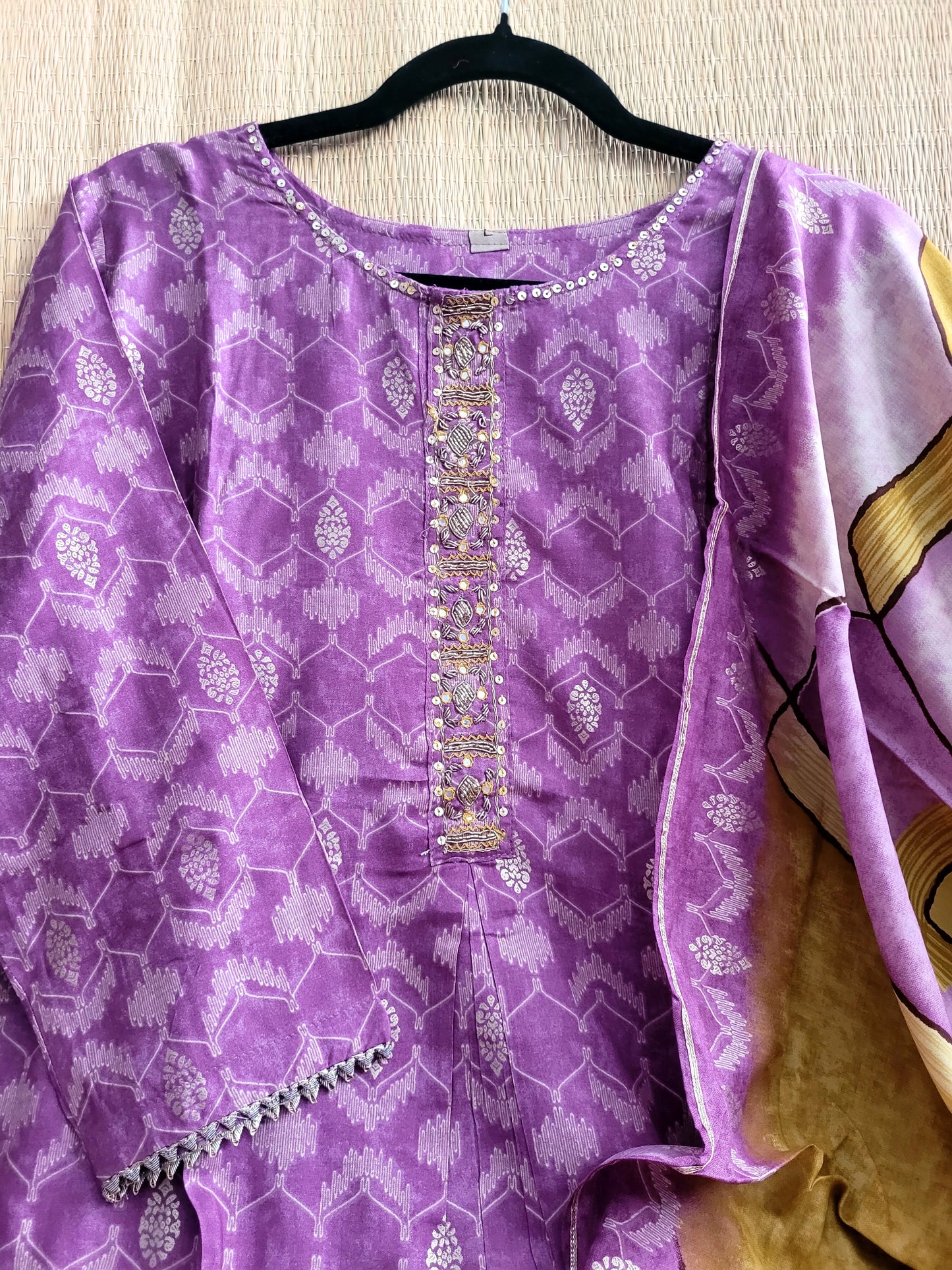 Muslin Silk Salwar Suit