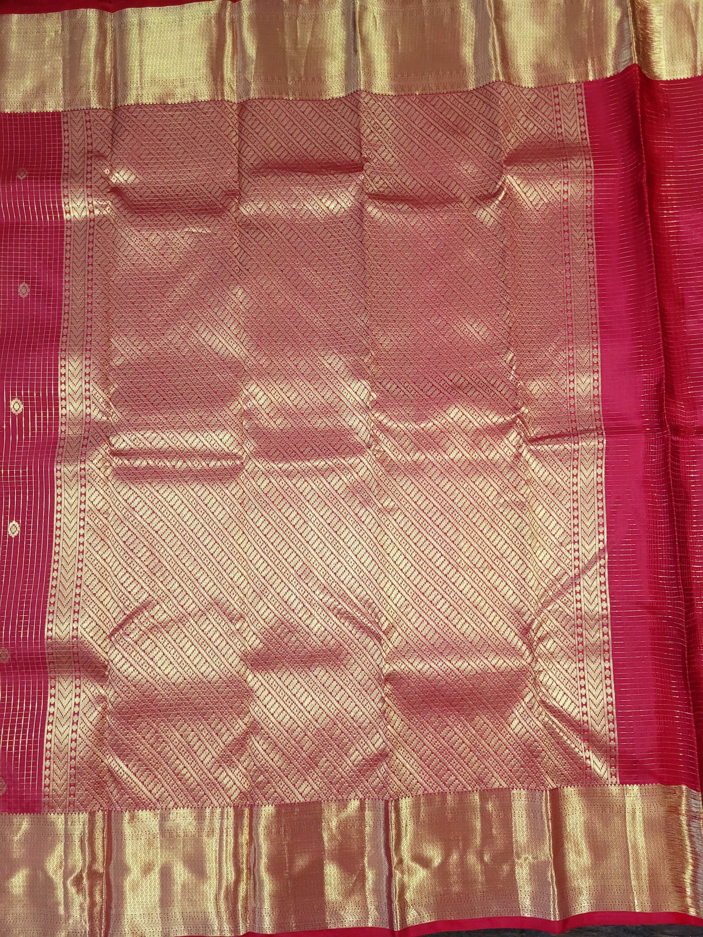 Pure Kanchipuram Handloom Silk Saree With Zari Checks